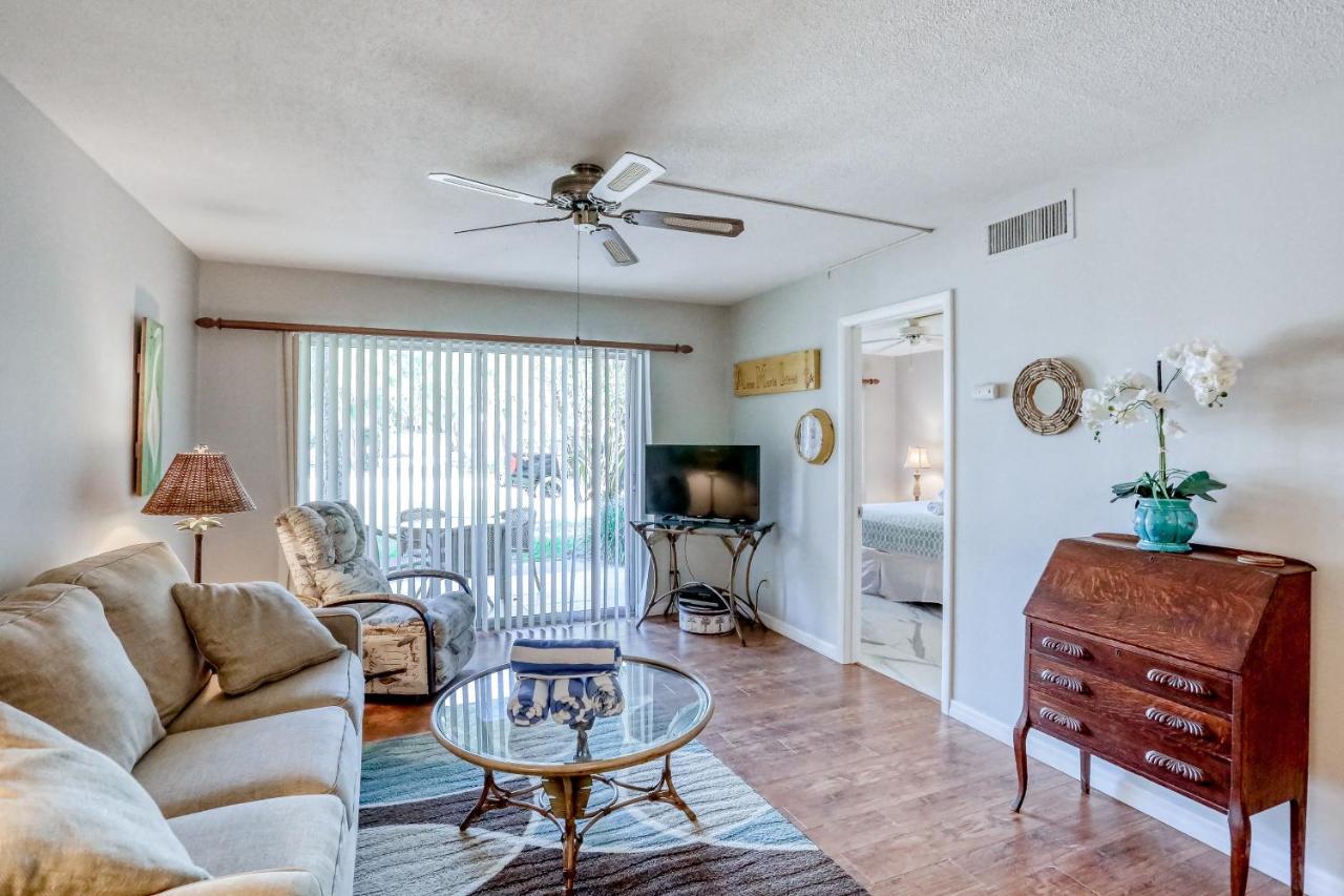Nautilus 105 Apartment Anna Maria Exterior photo