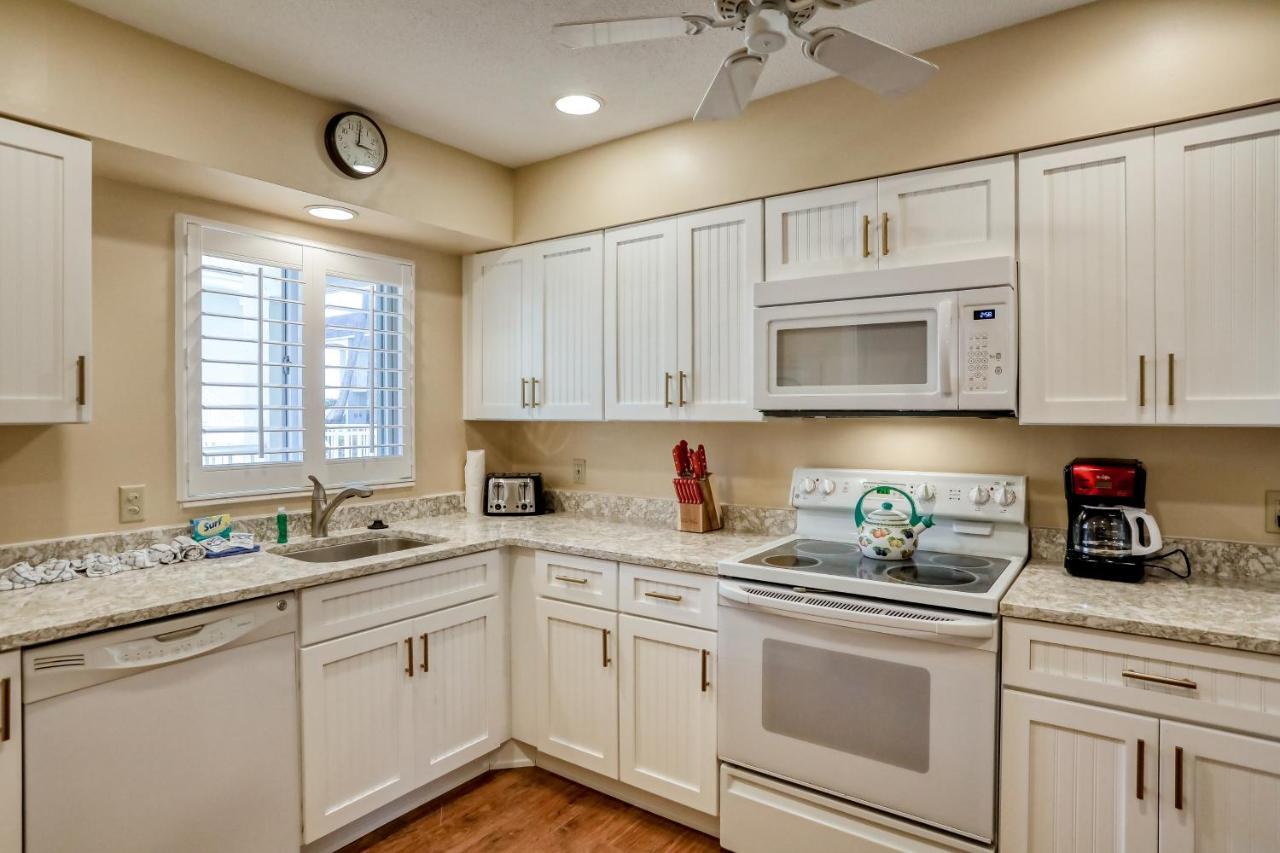 Nautilus 105 Apartment Anna Maria Exterior photo